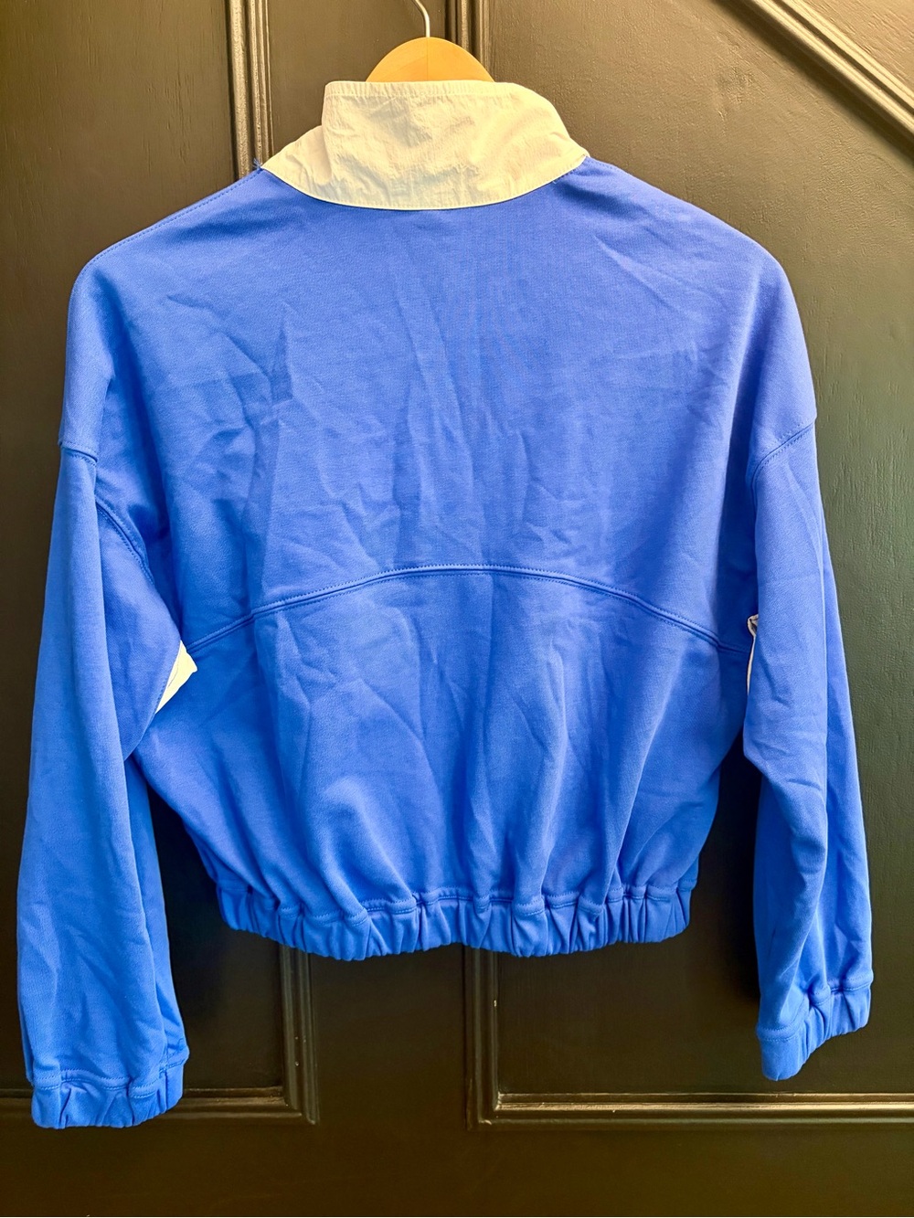 NWT Women’s Blue Pullover with White Trim - Picture 5 of 8